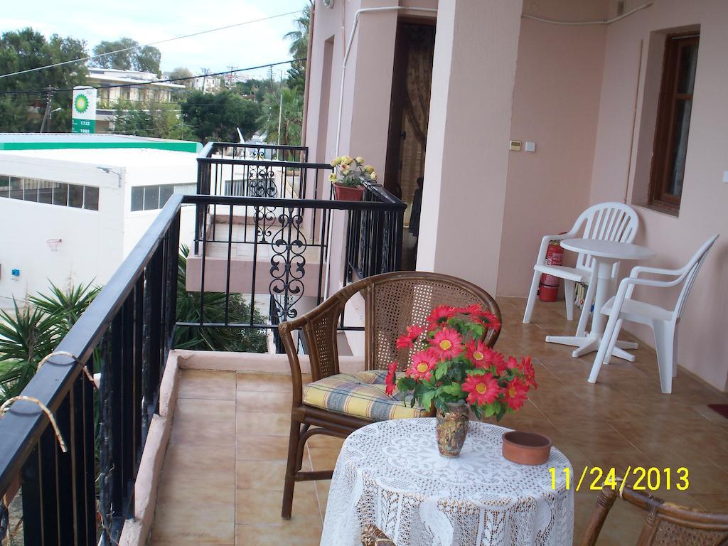 Nikolas Apartments كاتو ذاراتسو الغرفة الصورة