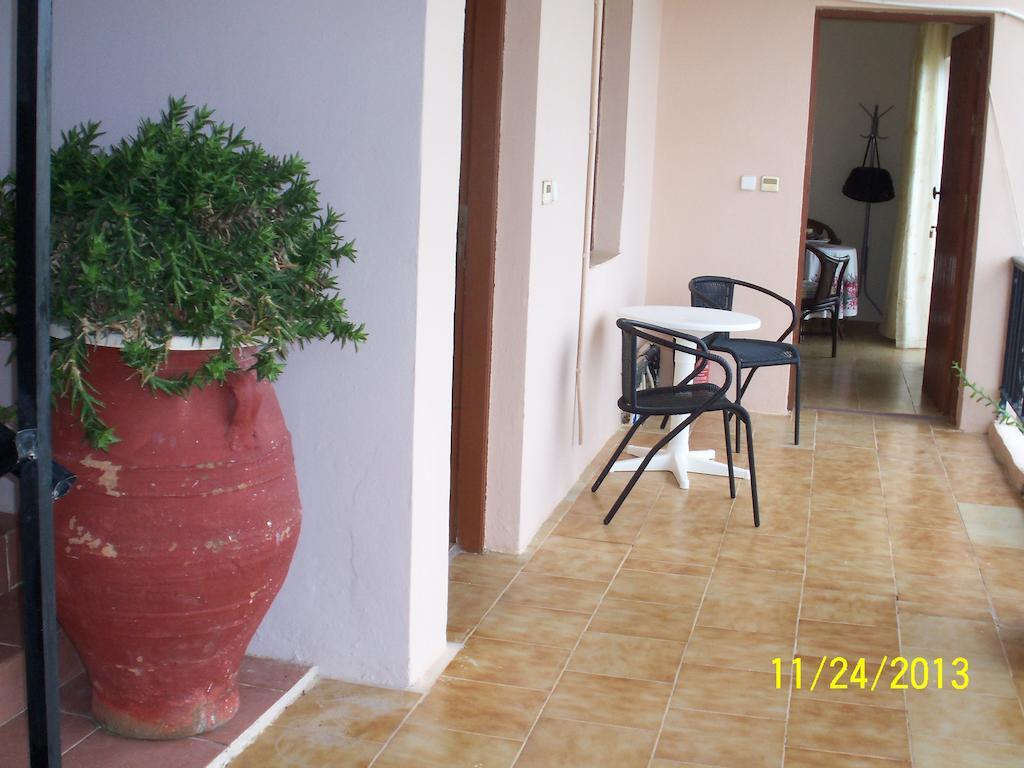 Nikolas Apartments كاتو ذاراتسو الغرفة الصورة